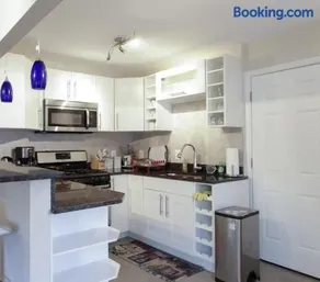 2 bd 1 bth near DC! 7081 - Image 2