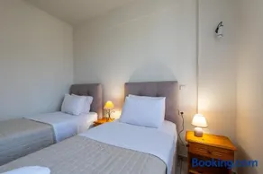 Mythos Suites-Poseidon apartment - Image 5