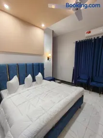 Hotel Roomi Rezidor Multan - Image 5