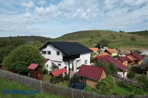 Cazare la Mitică - Image 1