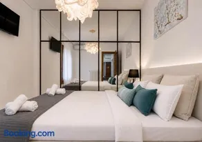 95sqm - 10min center - 2 bedrooms -2AirCo - Gas heating - 3 SmartTvs -Netflix - Optical fiber - 2nd floor - Image 1
