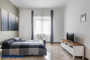 Casa Vacanza via Sottocorno - Image 3