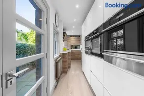 Stylish Hale home 2 bedroom - Image 3