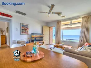 Aldinga Stunning Sea View-2BR Retro Vibe - Image 3