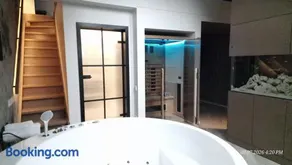 Bohemia Jacuzzi & Sauna Apartment - Image 1