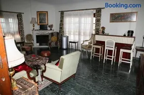 Cosy Villa - Image 1