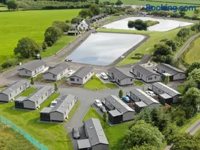 Arranview Lochside Pods & Lodges all with private Hot-tubs - Image 4
