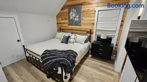 Cottage on Conrad - Image 3