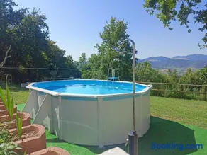 Agriturismo Castelvecchio, Casa Vacanza con piscina a Fabriano - Image 1