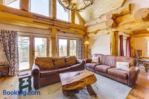 'Burning Sky Lodge': Private Hot Tub & Ski-In/Out - Image 4