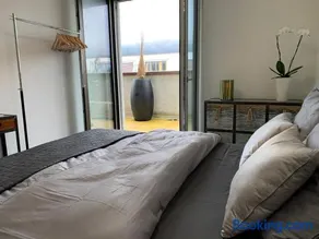 Central & Elegant Room in Biel - Image 1
