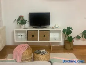 Apartamento con encanto y mucha luz - Image 3