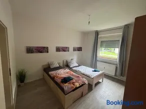 Einfach und neben vier Städte - Image 2