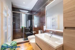 Urban Jungle Santa Rita Family Home - Image 4