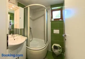 Glamping Volčji tabor - zavetje tišine sredi gozda - Image 2