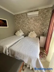 Oteng Lifestyle BnB - Image 2