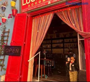 Luciano Al Porto Boutique - Image 3