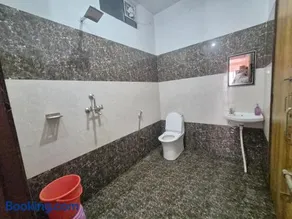 Delight Hotel 206 Stay Airport Budget rooms - Image 3