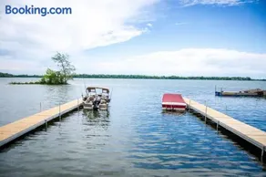 Westlake Consecon Cottage - Image 1