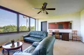 Aerohotel - Image 3