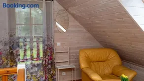 Mere Holiday Home - Image 1