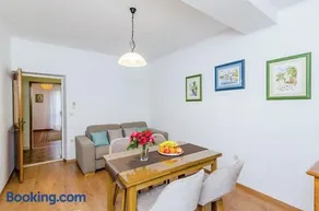 Antares Apartments - Image 3