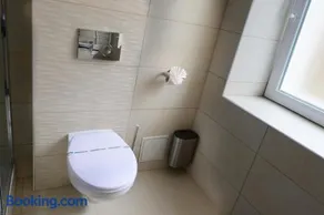 Resita Residence Hotel - Image 2