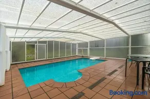 Piscina climatizada todo el año - Image 4