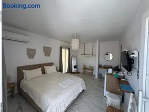 Agia Anna Seafront Studios - Image 2