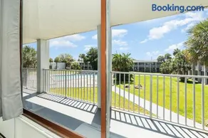 Budget & Pet Friendly Charming Family Suite - Image 3