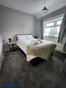 Fox Hollies Shared House - Image 1