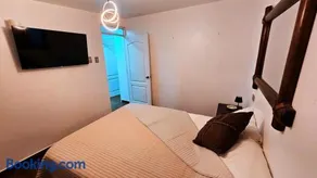 Modern 2BR • Walk to Castle Beach • Secure Parking - Image 4