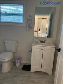 Cozy cove stay - Image 4