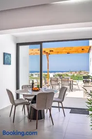 SeaVibe-Coastal Seaview Apartment - Image 3