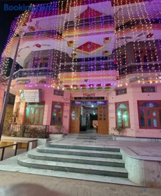 Shiv Om Palace - Image 1