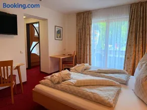 Residenz Dunza Hotel Garni - Image 2
