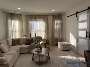Stylish 3BR Revere Home Sleeps 8 Near Boston, Revere Beach and Airport - Image 3