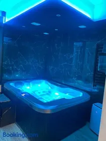 CK Suite & Spa - Jacuzzi Privatif - Reims - Image 2