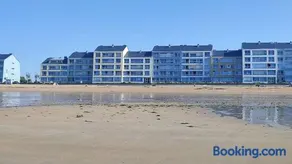 Appartement face à la mer, les pieds dans l'eau - Image 2