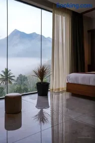 Lumina Resort - Image 5