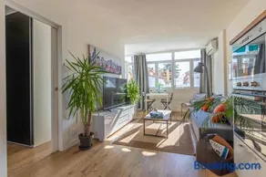 Apartamento en la Playa en Paseo Maritimo - Image 2