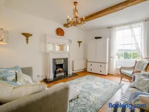 3 Bed in Stroud oc-78968 - Image 4