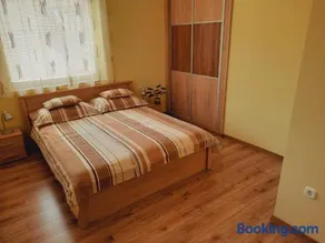 Apartmanház King - Image 1