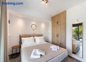 Lefkas Blue Hotel - Image 2