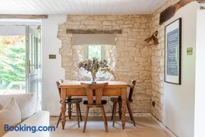 The Dovetail - Cotswolds Living - Image 2