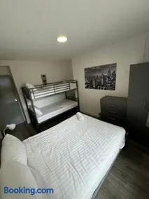 Westgate Apartments - Image 4