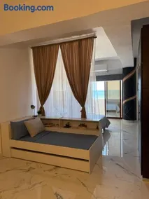 Olum Beach Loft - Image 3