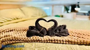 Couple’s retreat in Tiny Home w soaking tub/beach - Image 3