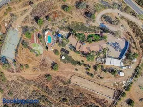 Private Home on 10 Acres - Heated Salt Pool & Jacuzzi, Mountain & City Views, Horseshoes, Basketball, BBQ, Golf Putting, Foosball, Croquet, Bose Stereo, White Cotton Bedding - Hilltop Hacienda, Pool Heat Optional - Image 3