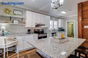 Miazza Cottage in Gulfport - Image 2